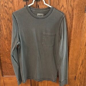 Men's Gray Long Sleeve Shirt